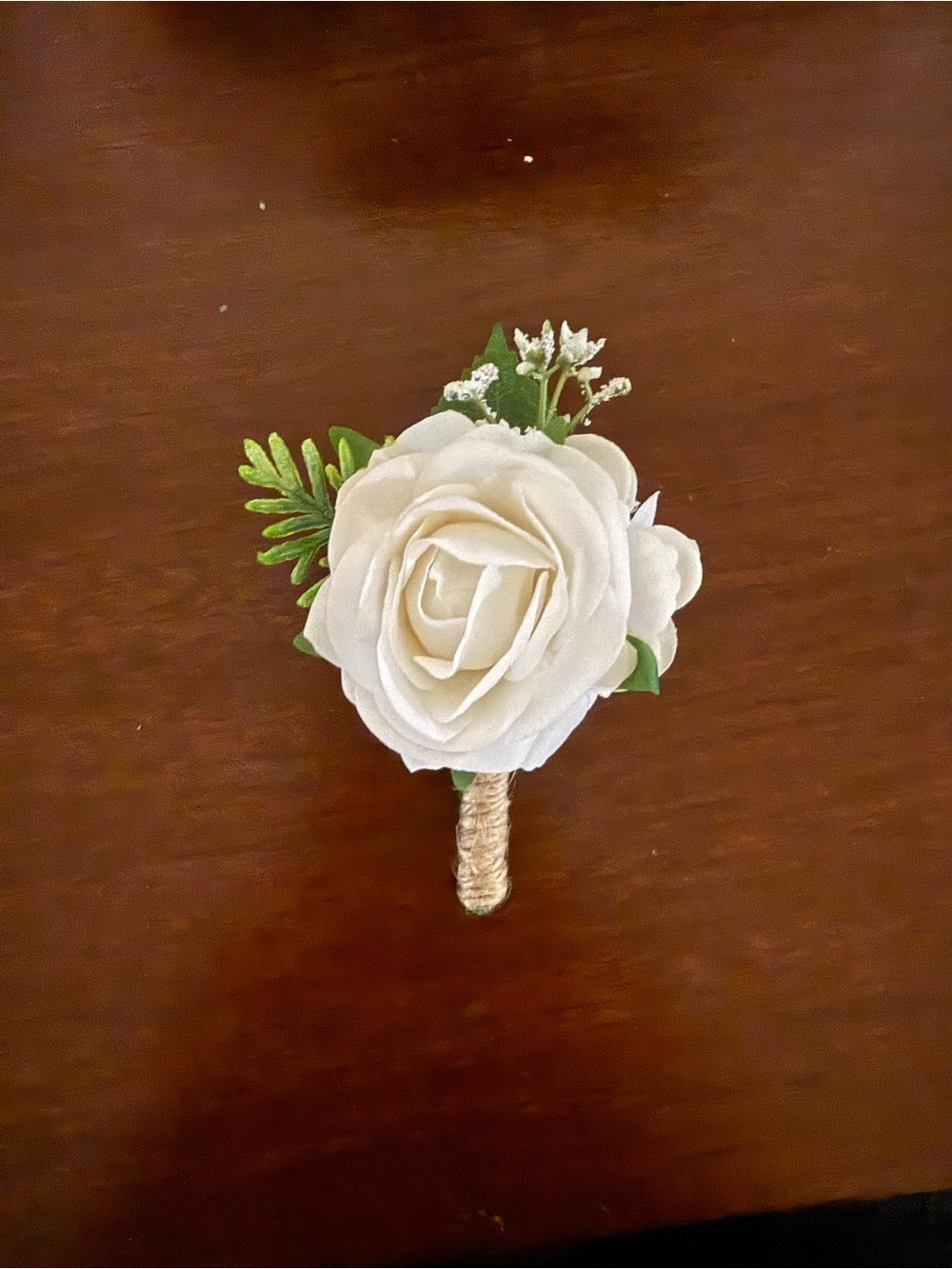Ivory Rose Boutonniere - Classic Floral Lapel Pin